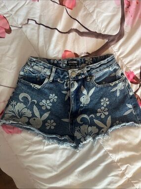 Y2K Sexy PLAYBOY Dark Blue Floral Bunny Print Denim Cutoff Shorts Size 24